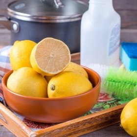 3 начина да почистите домашните повърхности с лимон