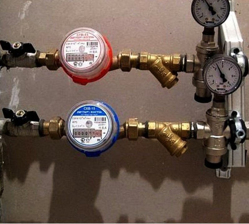 Правила и процедура за инсталиране на електромери на вода: как да поставите и уплътните правилно